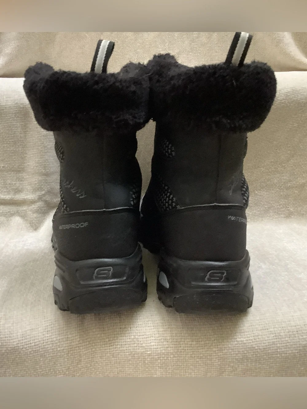 Skechers D'Lites Bomb Cyclone Waterproof Boots-Black & Gray-Faux Fur Lined-9M